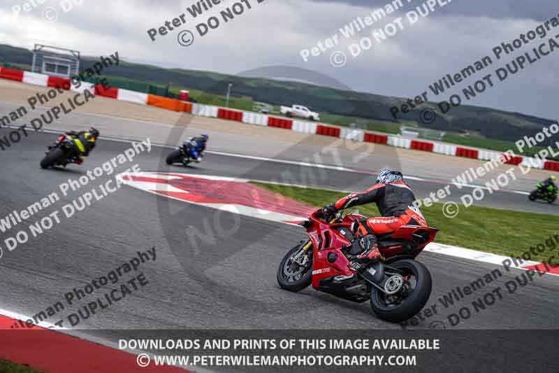 cadwell no limits trackday;cadwell park;cadwell park photographs;cadwell trackday photographs;enduro digital images;event digital images;eventdigitalimages;navarra;no limits trackdays;peter wileman photography;racing digital images;trackday digital images;trackday photos